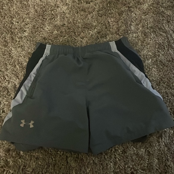 Men’s under Armour Shorts - Picture 1 of 5